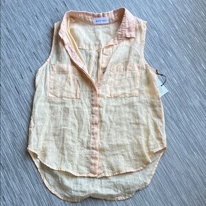 Like New. Bella Dahl Light Peach Sleeveless Blouse